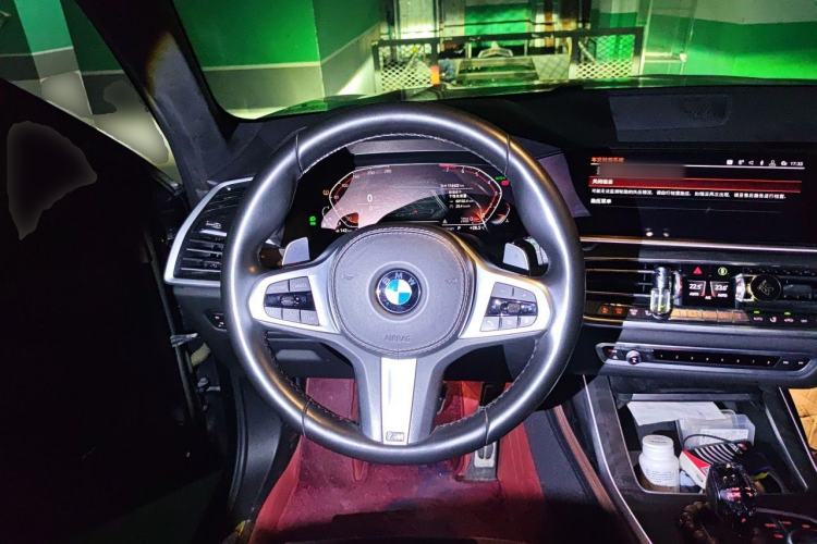 Used BMW X7 2019 xDrive40i Luxury M Sport Package Steering Wheel