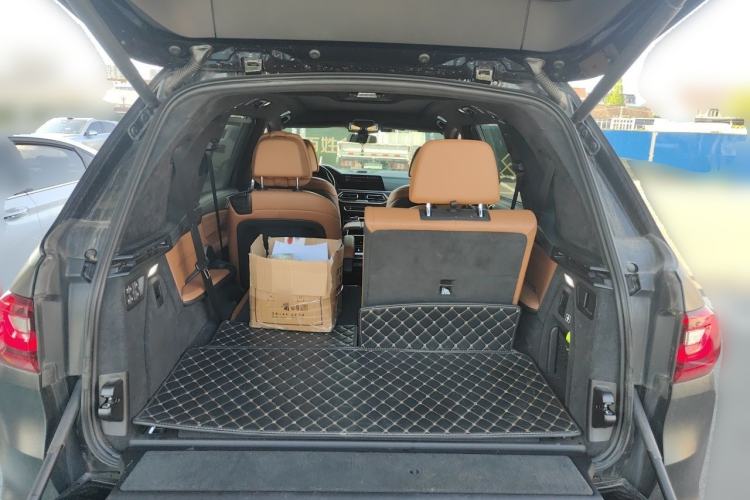 Used BMW X7 2019 xDrive40i Personalized Limited Edition Luxury Package Trunk