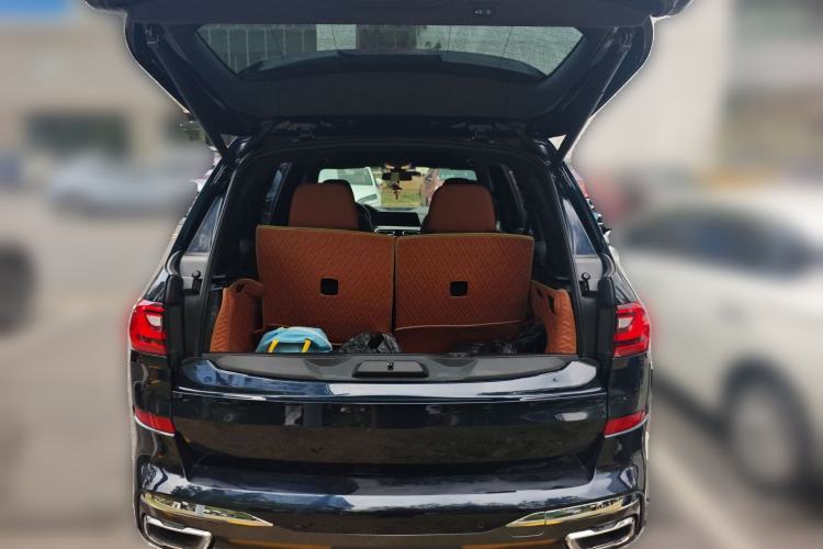 Used BMW X7 2019 xDrive40i Luxury M Sport Package Trunk