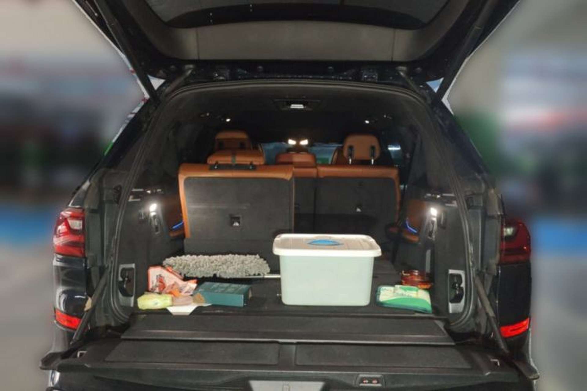 Used BMW X7 2019 xDrive40i Luxury Package with Leading Features Trunk