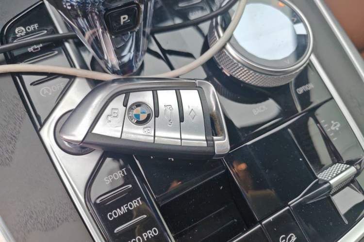 Used BMW X7 2019 xDrive40i Luxury M Sport Package Vehicle Key