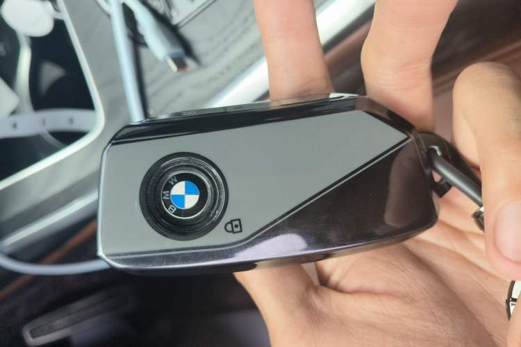 Used BMW X7 2019 xDrive40i Luxury M Sport Package Vehicle Key