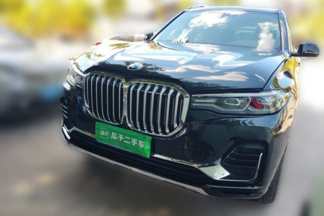 Used BMW X7 2019 xDrive40i Luxury Package with Leading Features