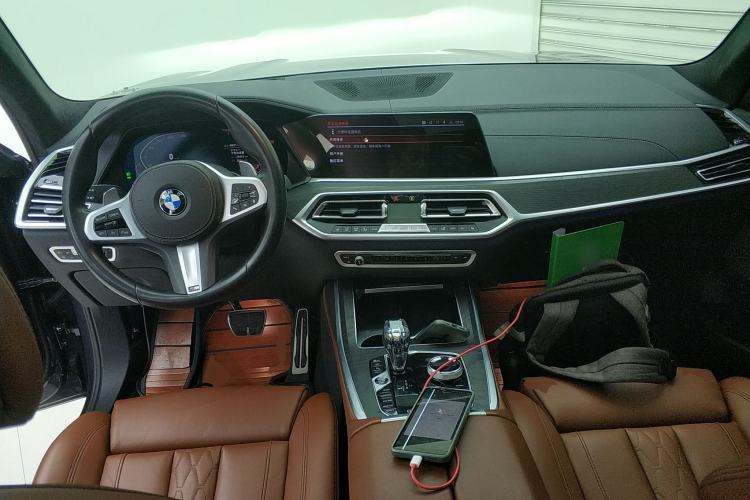 Used BMW X7 2019 xDrive40i Luxury M Sport Package Center Console