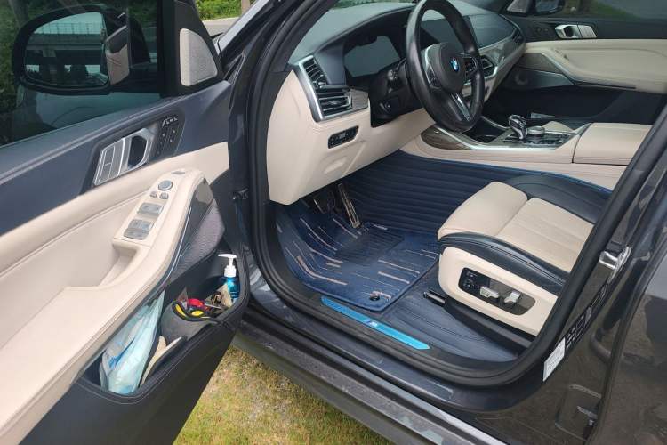 Used BMW X7 2019 xDrive40i Executive Model M Sport Package Driver Seat