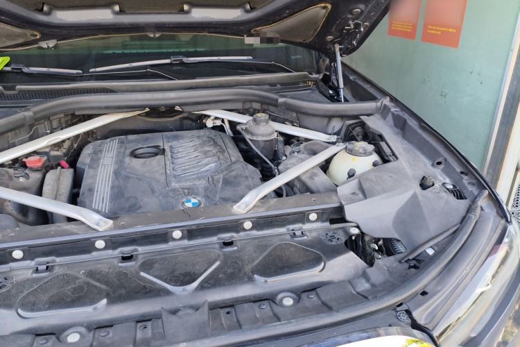 Used BMW X7 2019 xDrive40i Luxury Package with Leading Features Engine Bay Left