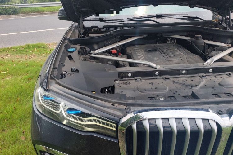 Used BMW X7 2019 xDrive40i Executive Model M Sport Package Engine Bay Right