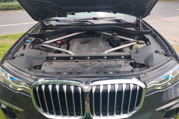 Used BMW X7 2019 xDrive40i Executive Model M Sport Package Engine Bay