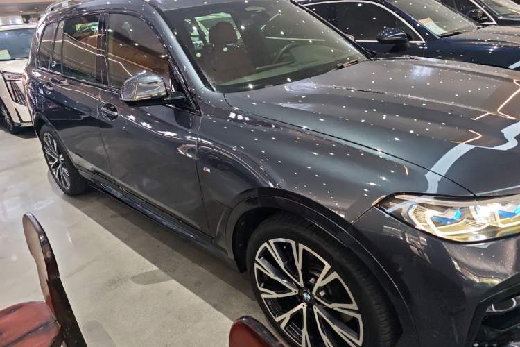 Used BMW X7 2019 xDrive40i Executive Model M Sport Package Exterior 2