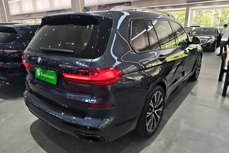 Used BMW X7 2019 xDrive40i Executive Model M Sport Package Exterior 3
