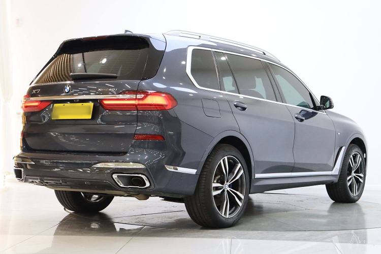 Used BMW X7 2019 xDrive40i Luxury M Sport Package Exterior 4