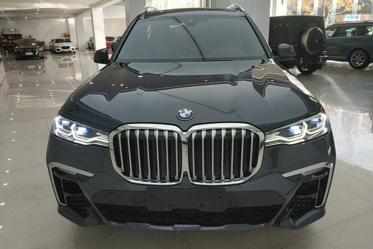 Used BMW X7 2019 xDrive40i Luxury M Sport Package Front