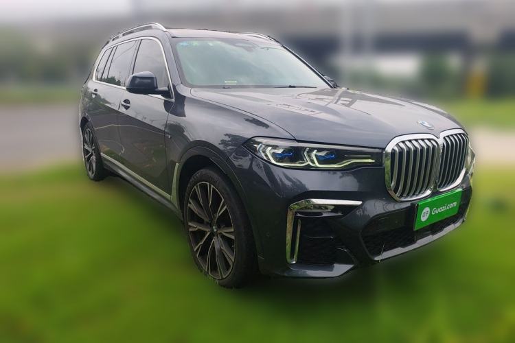 Used BMW X7 2019 xDrive40i Executive Model M Sport Package Front Right 45 Deg
