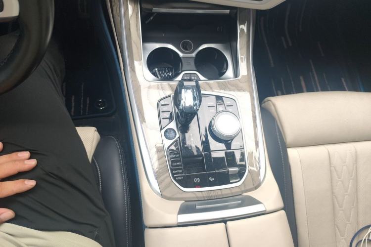 Used BMW X7 2019 xDrive40i Executive Model M Sport Package Gear Lever