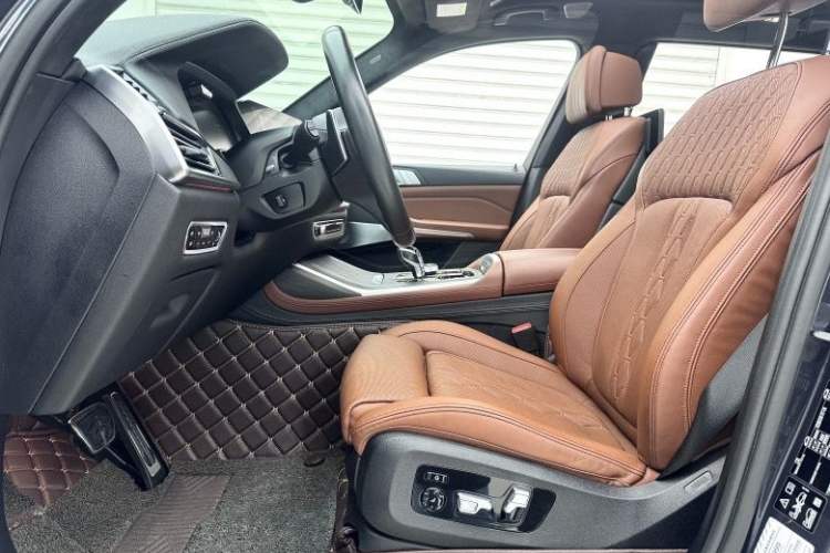 Used BMW X7 2019 xDrive40i Executive Model M Sport Package Interior 1