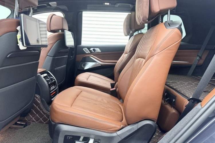 Used BMW X7 2019 xDrive40i Executive Model M Sport Package Interior 2