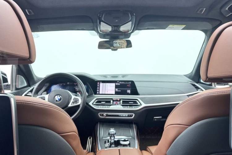 Used BMW X7 2019 xDrive40i Executive Model M Sport Package Interior 4