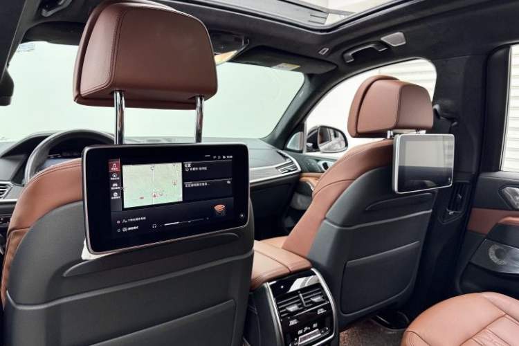 Used BMW X7 2019 xDrive40i Executive Model M Sport Package Interior 7