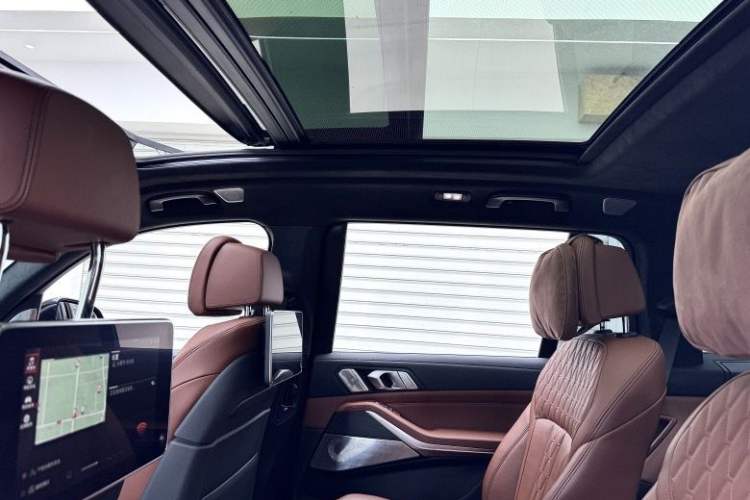Used BMW X7 2019 xDrive40i Executive Model M Sport Package Interior 8
