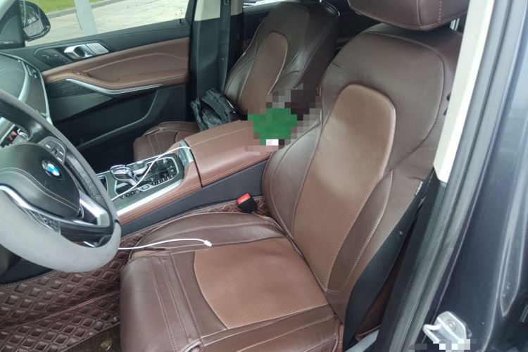 Used BMW X7 2019 xDrive40i Luxury Package with Leading Features Left Front Seat