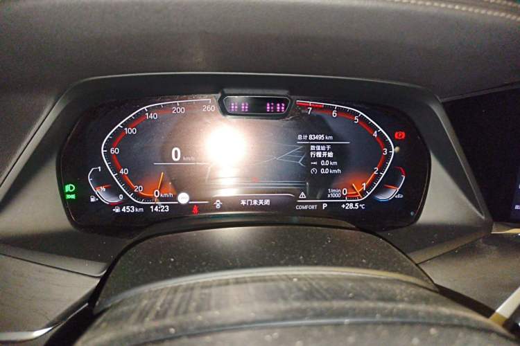Used BMW X7 2019 xDrive40i Executive Model M Sport Package Odometer Close Up