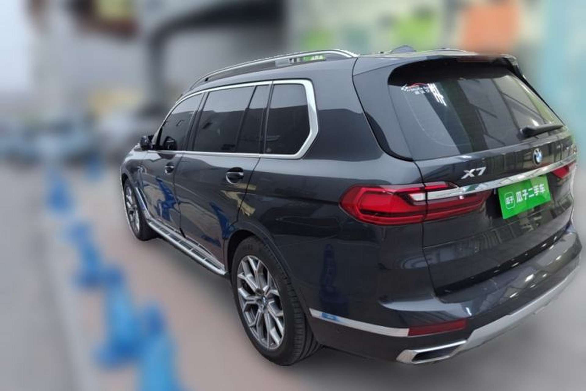 Used BMW X7 2019 xDrive40i Luxury Package with Leading Features Rear Left 45 Deg