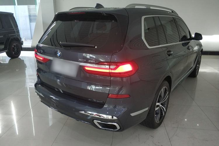 Used BMW X7 2019 xDrive40i Luxury M Sport Package Rear Right 45 Deg