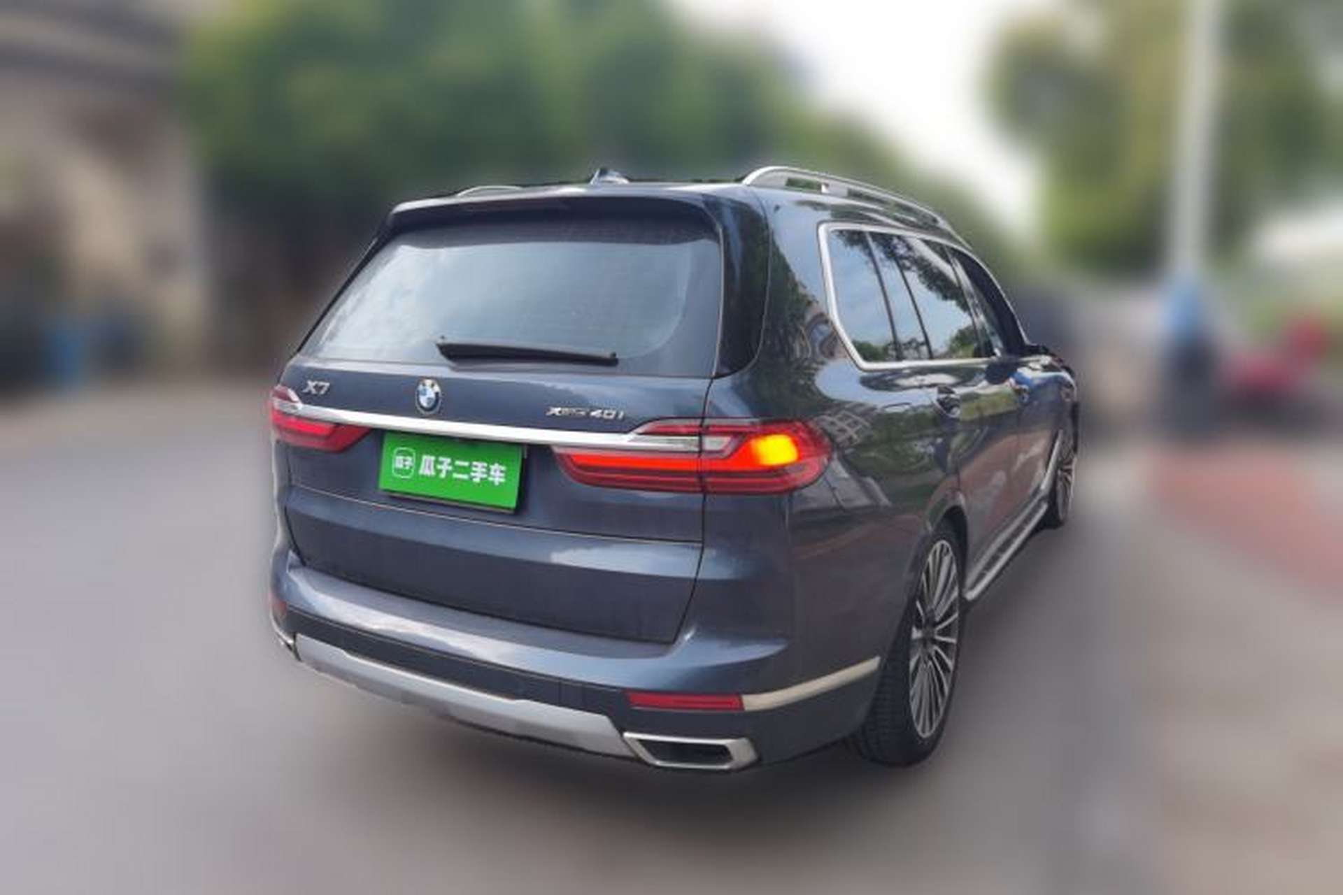 Used BMW X7 2019 xDrive40i Luxury Package with Leading Features Rear Right 45 Deg