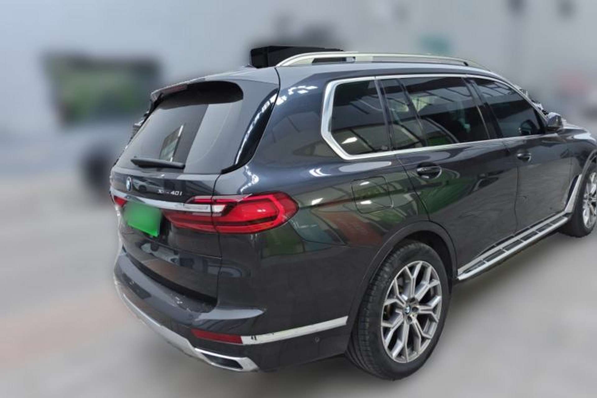 Used BMW X7 2019 xDrive40i Luxury Package with Leading Features Rear Right 45 Deg