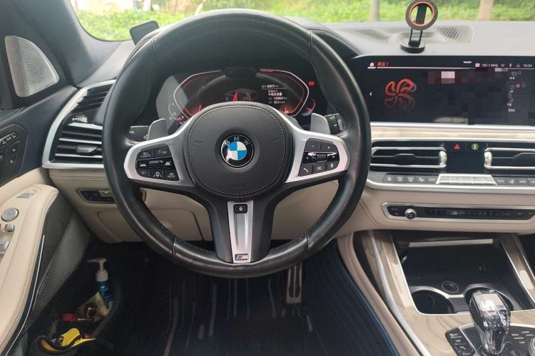 Used BMW X7 2019 xDrive40i Executive Model M Sport Package Steering Wheel