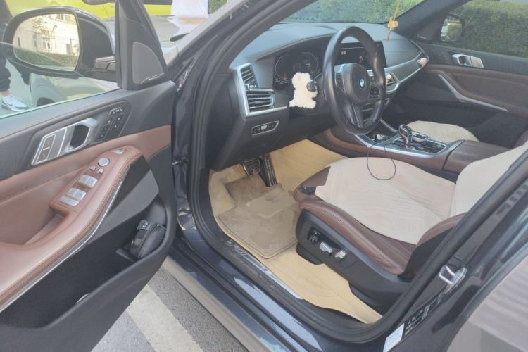 Used BMW X7 2019 xDrive40i Luxury M Sport Package Driver Seat