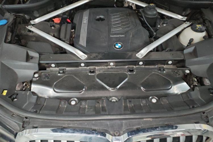 Used BMW X7 2019 xDrive40i Luxury M Sport Package Engine Bay