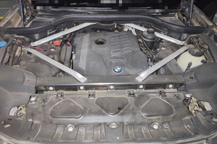 Used BMW X7 2019 xDrive40i Luxury Package with Leading Features Engine Bay