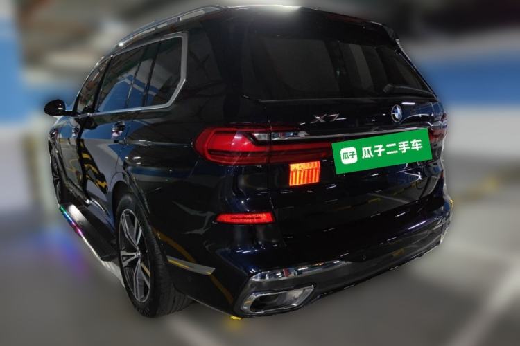 Used BMW X7 2019 xDrive40i Luxury Package with Leading Features Rear Left 45 Deg