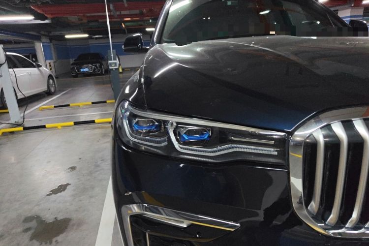 Used BMW X7 2019 xDrive40i Luxury Package with Leading Features Right Front Headlight
