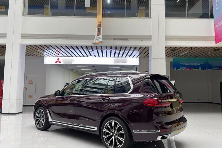 Used BMW X7 2019 xDrive40i Personalized Limited Edition Luxury Package Exterior 3
