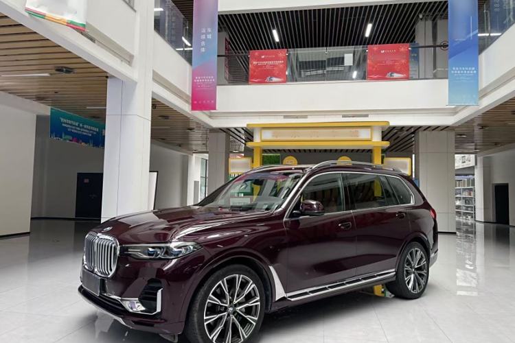 Used BMW X7 2019 xDrive40i Personalized Limited Edition Luxury Package Exterior 4