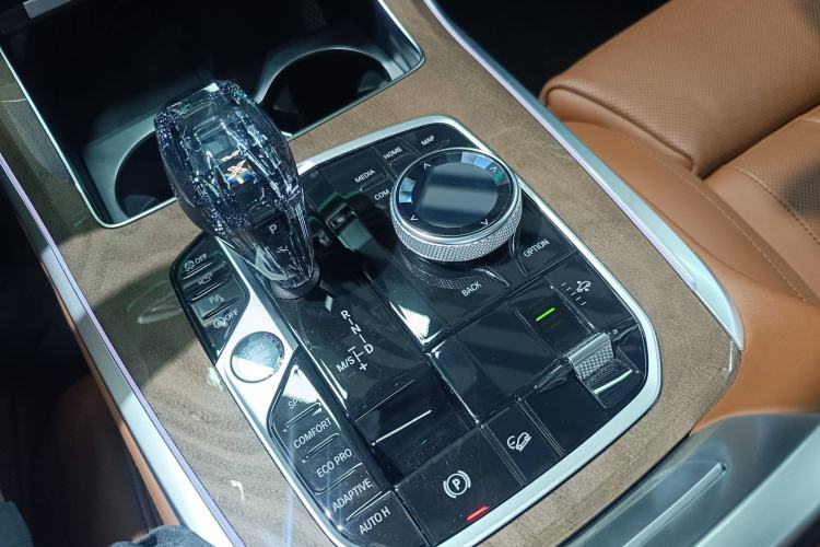 Used BMW X7 2019 xDrive40i Personalized Limited Edition Luxury Package Gear Lever
