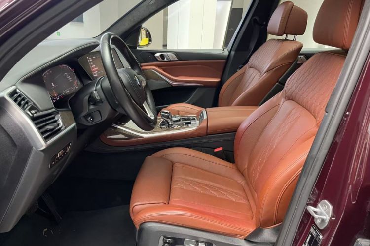 Used BMW X7 2019 xDrive40i Personalized Limited Edition Luxury Package Interior 2