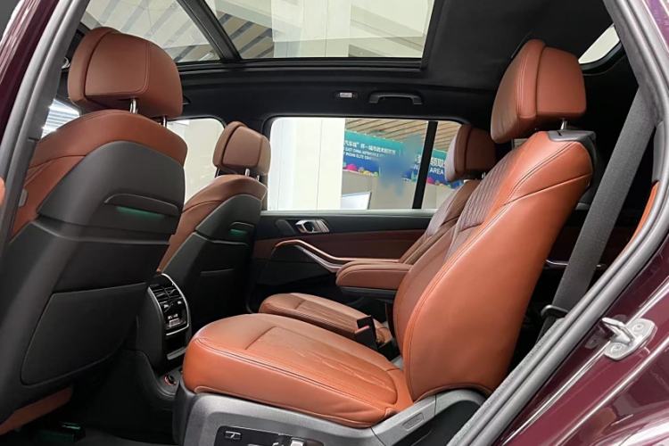 Used BMW X7 2019 xDrive40i Personalized Limited Edition Luxury Package Interior 5