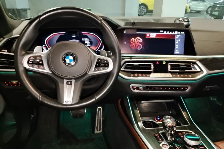 Used BMW X7 2019 xDrive40i Executive Model M Sport Package Center Console