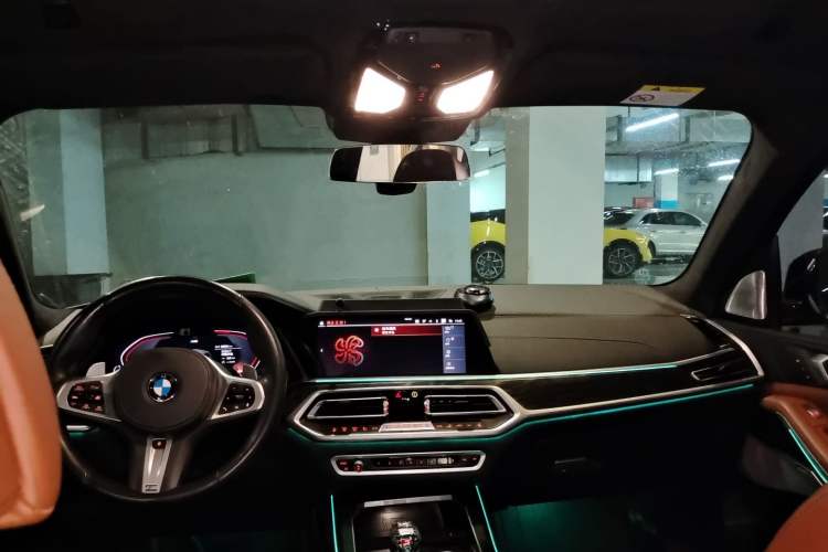 Used BMW X7 2019 xDrive40i Executive Model M Sport Package Headliner
