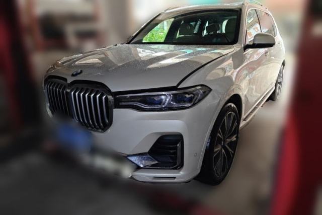Used BMW X7 2019 xDrive40i Luxury Package with Leading Features