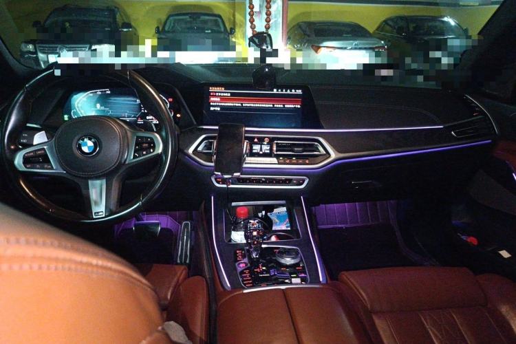 Used BMW X7 2019 xDrive40i Luxury M Sport Package Center Console