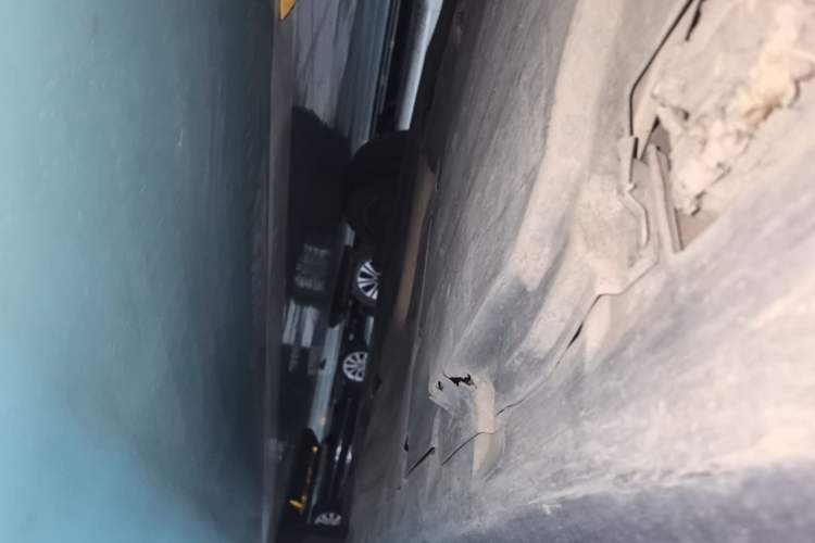 Used BMW X7  Chassis Front Left