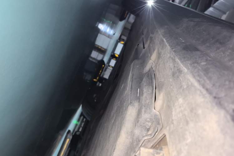 Used BMW X7  Chassis Front Right