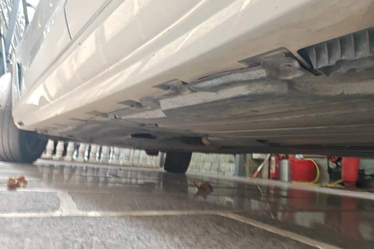 Used BMW X7  Chassis Rear Left