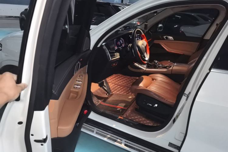 Used BMW X7  Driver Seat