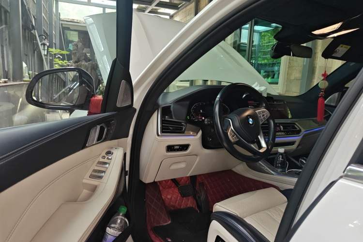 Used BMW X7  Driver Seat
