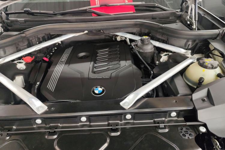 Used BMW X7 2019 xDrive40i Luxury Package with Leading Features Engine Bay